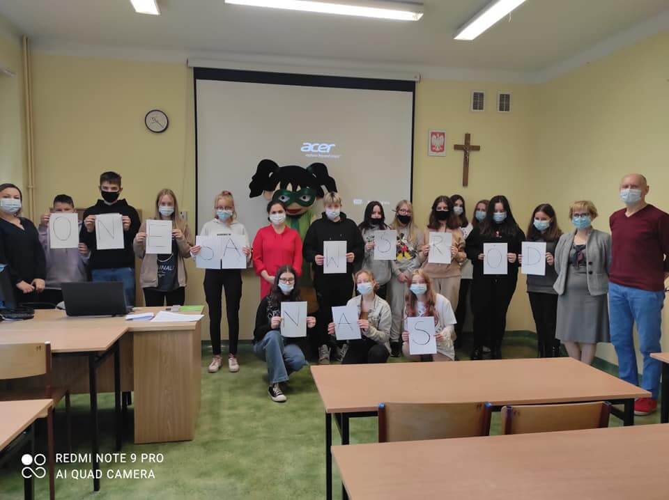 Kampania informacyjna „Chore Słowa” trafia do szkół z terenu powiatu polickiego