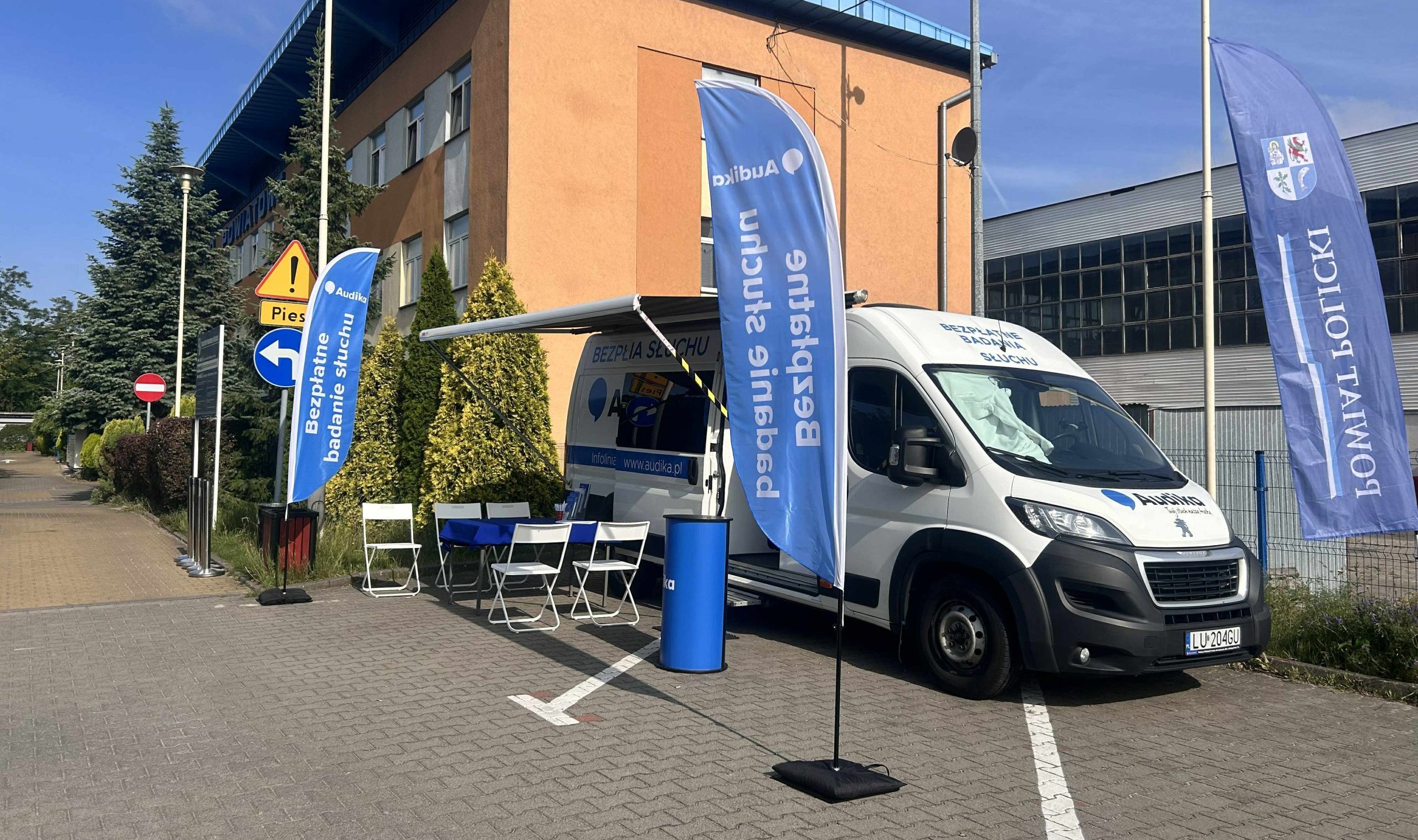 Podsumowanie akcji „Po zdrowie z Powiatem Polickim – Bezpłatne badania słuchu z Audikabusem”