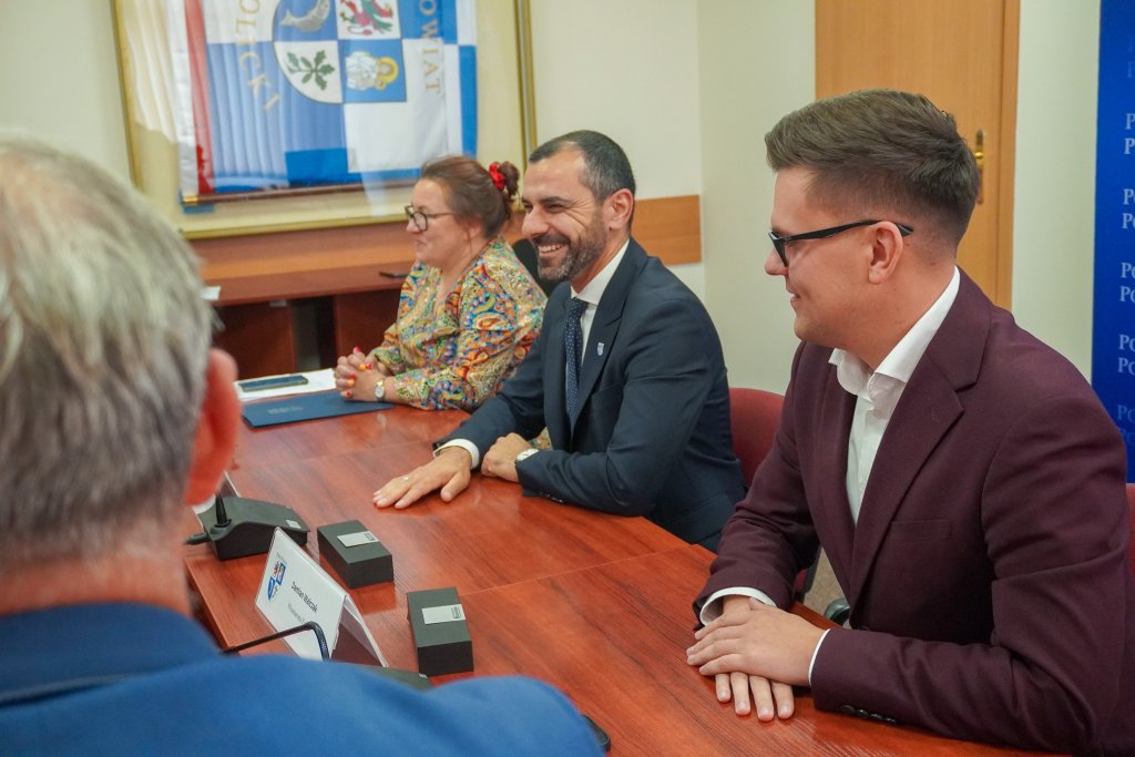 Kolejne inicjatywy dołączają do programu „Kompas na Powiat Policki”