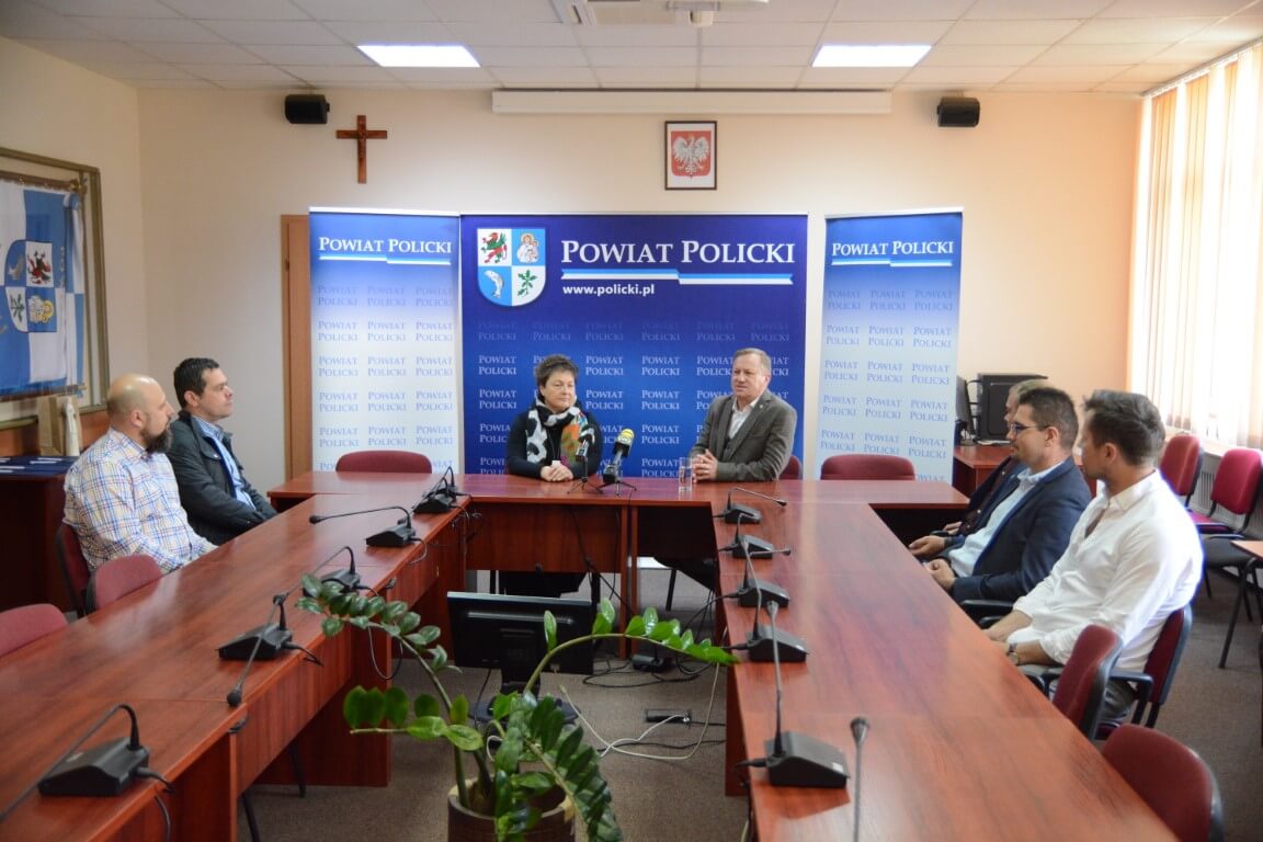 Spotkanie z przedstawicielami organizacji pozarządowych z Zarządem Powiatu w Policach
