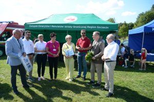 Przedstawiciele Powiatu Polickiego składają życzenia
