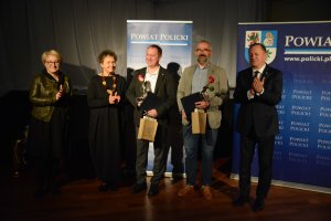 Zdjęcie grupowe nauczycieli