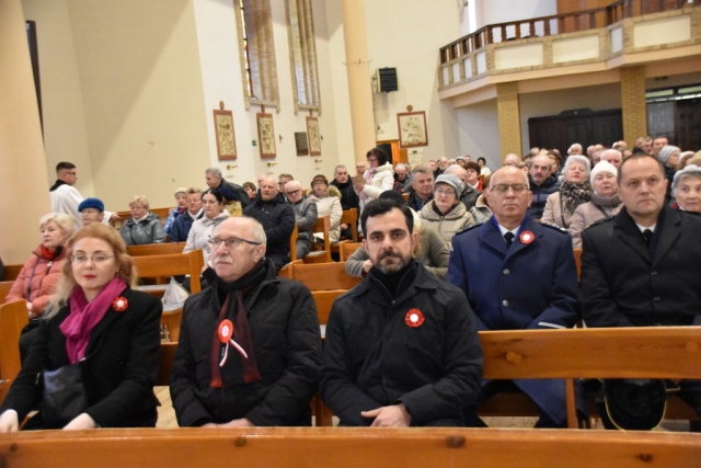 Delegacja Powiatu Polickiego podczas Mszy Świętej