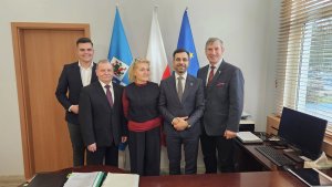 członkowie zarządu, skarbnik i sekretarz