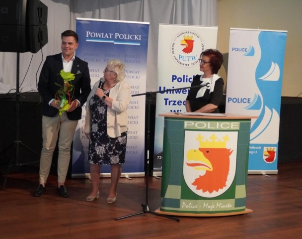 Występienie ustępującej Prezes PUTW pani Haliny Olejarnik