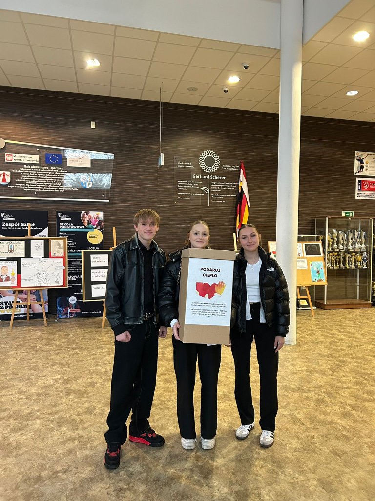 Młodzieżowa Rada Powiatu Polickiego rusza z akcją „Podziel się ciepłem”