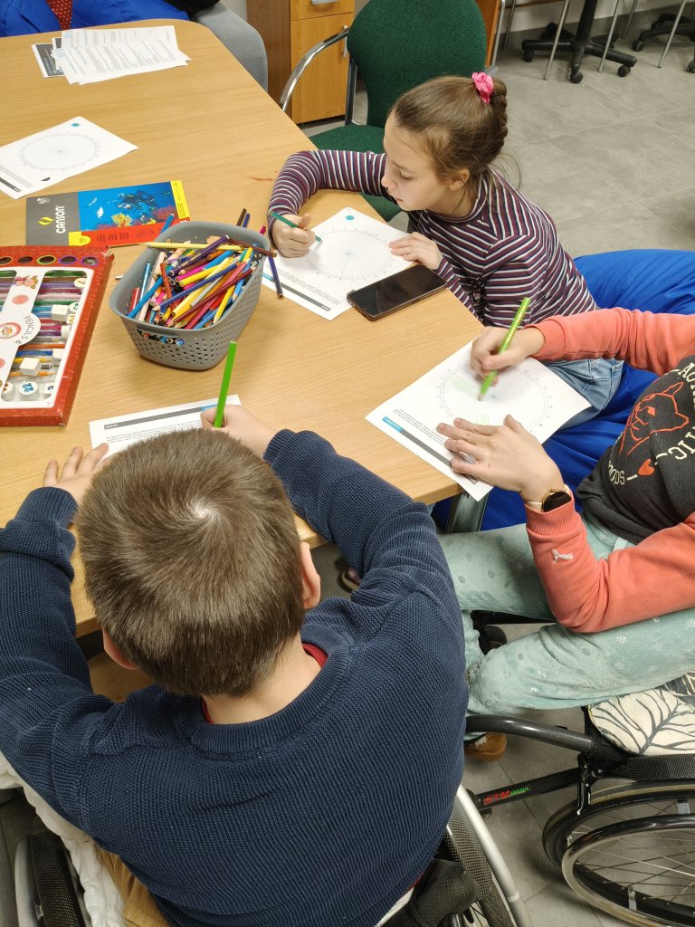Powiat Policki prowadzi warsztaty dotyczące uzależnień behawioralnych